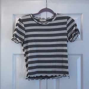 pacsun tee with frilly edges